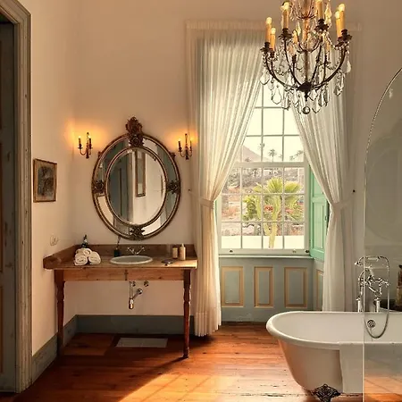 Отель Emblematico La Casa De Naranjos Ариа