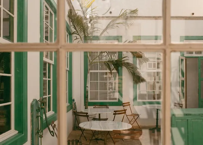 Emblemático La Casa De Naranjos 4*