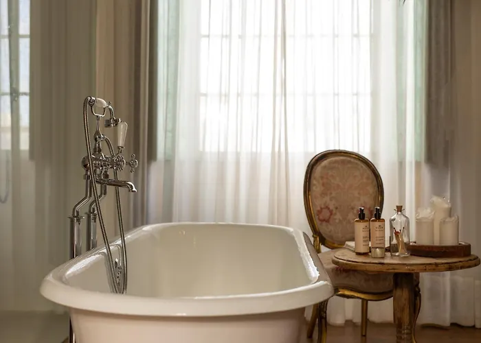 Emblemático La Casa De Naranjos Hotel 4*