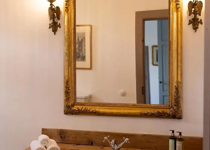 Emblemático La Casa De Naranjos 4*