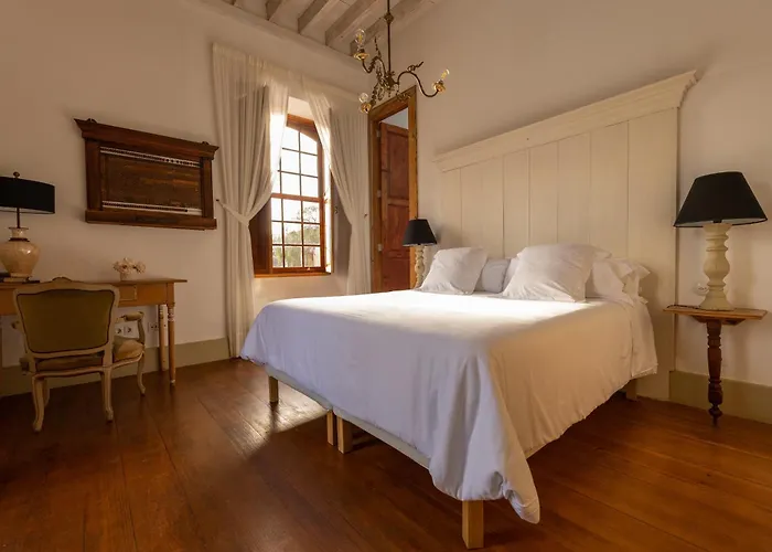 Emblemático La Casa De Naranjos 4*