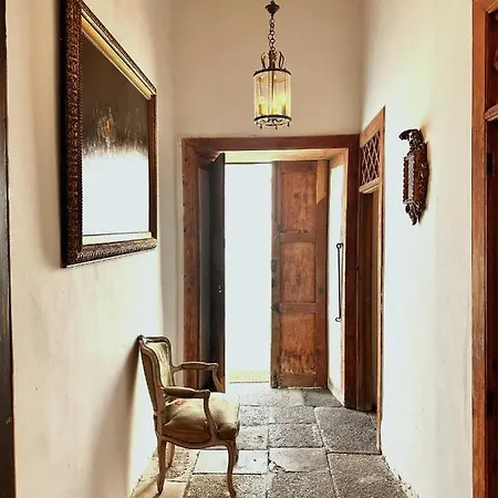 Emblematico La Casa De Naranjos